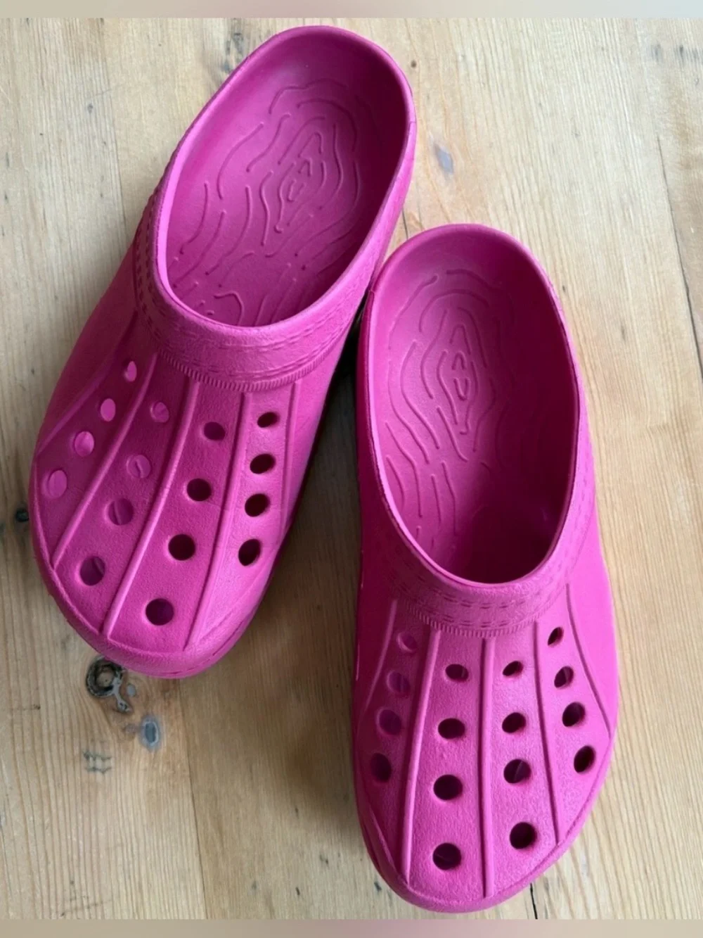 L.L. Bean Kids Coastal Clogs Unisex K’s 4 W’s 6 Pink Vented Flexible Waterproof